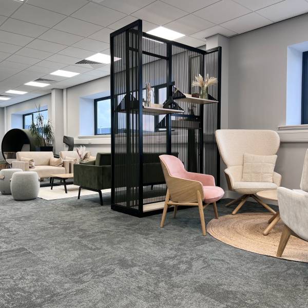 Connection Resimercial ranges Hygge and Leo soft seating with Harp sapce divider at Mirfield head office